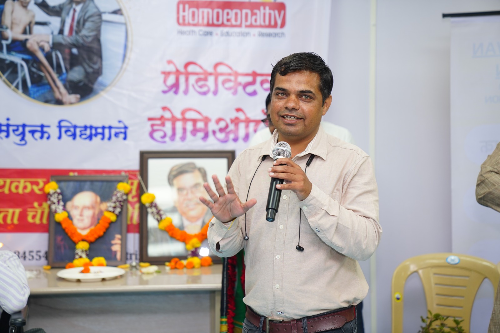 Manojkumar Borse presenting at a DigiAbility event